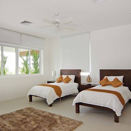 Villa Alangkarn Andaman 5 Bed Infinity Pool With Incredible View Nai Harn Exteriér fotografie